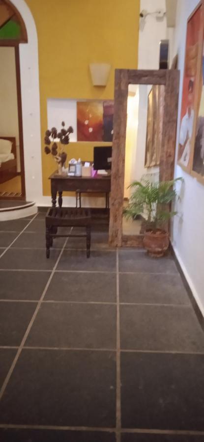 French Rivera Guest House Pondicherry Bagian luar foto